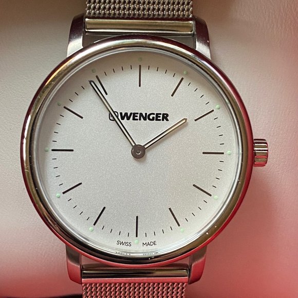 Wenger "Urban Classic Lady" Swiss-Made Quartz Watch - Truly a Classic - Picture 2 of 7
